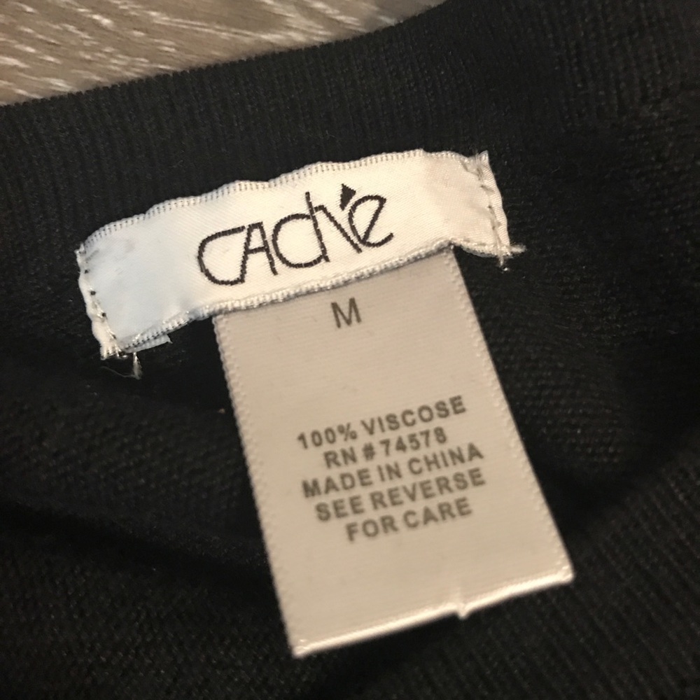 Cache embellished top - Picture 2 of 4